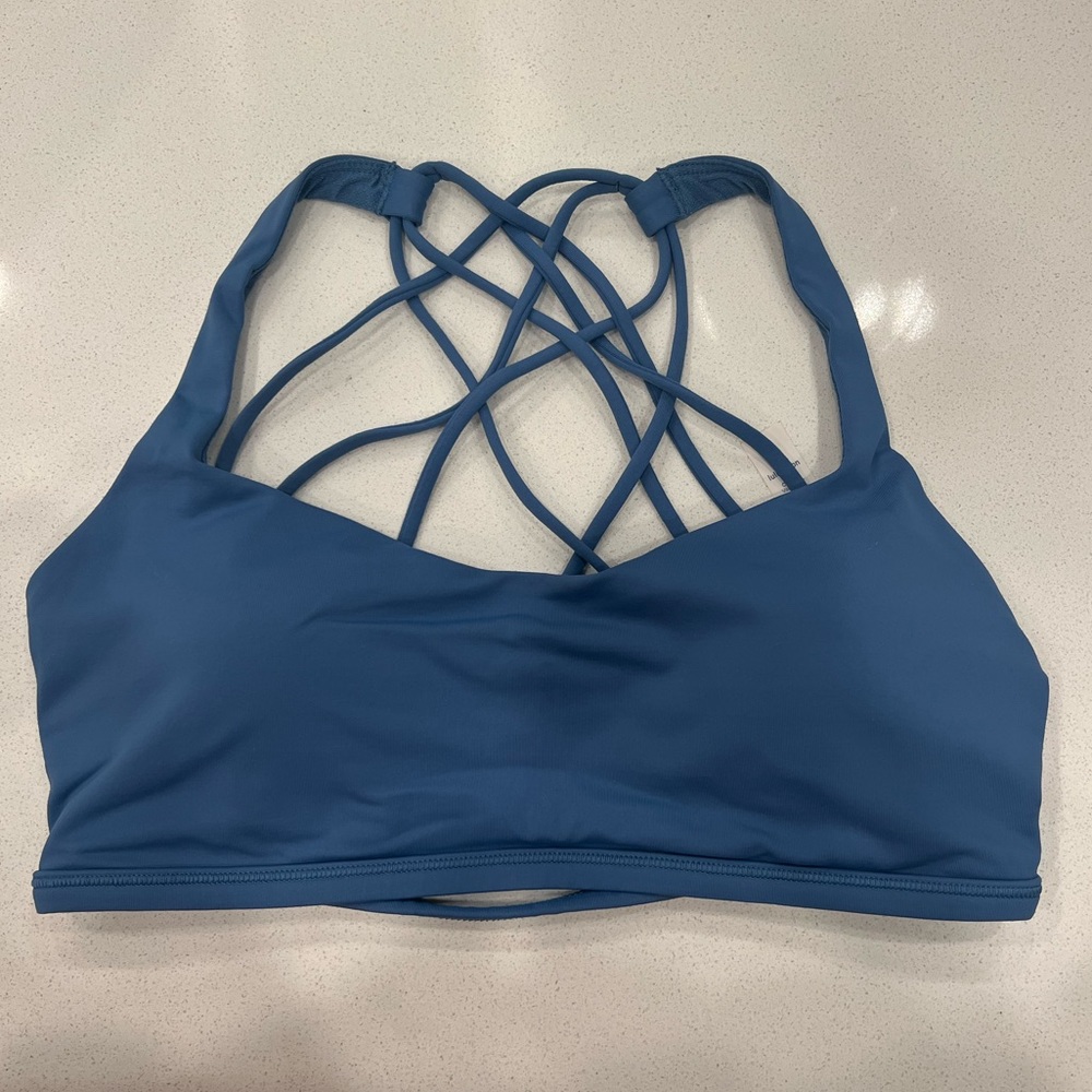 Lululemon Sports Bra Size: Medium